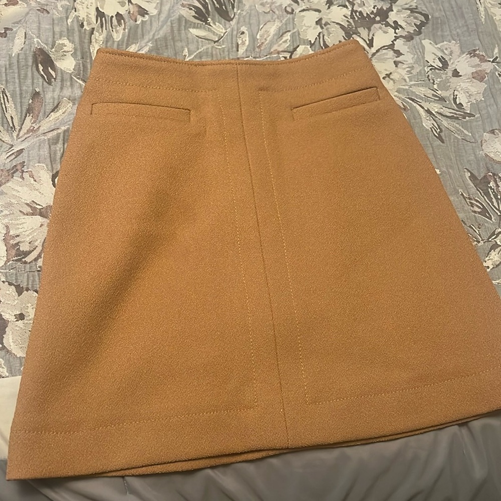 High waisted skirt